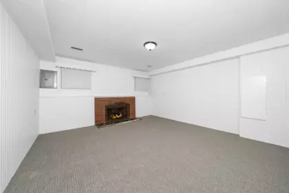 Entry Foyer Photo of 3115 E 49 Avenue, Vancouver, BC