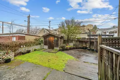 Kitchen Photo of 3115 E 49 Avenue, Vancouver, BC