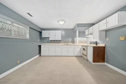 Mudroom Photo of 3115 E 49 Avenue, Vancouver, BC