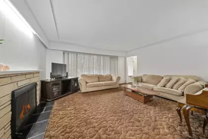 Primary Bedroom Photo of 3115 E 49 Avenue, Vancouver, BC