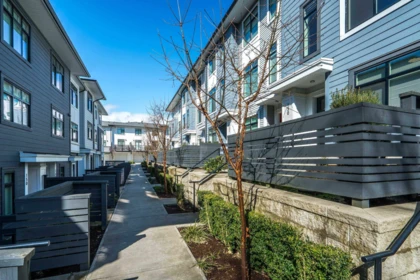 130 15235 Sitka Drive, Surrey, BC, Surrey — Townhouse for sale