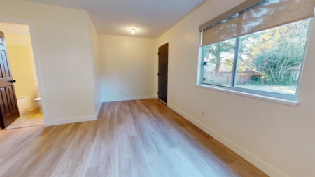 Walk-In Closet Photo of 2151 Ware Street, Abbotsford, BC