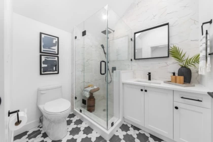 Mudroom Photo of 2528 Mcgill Street, Vancouver, BC
