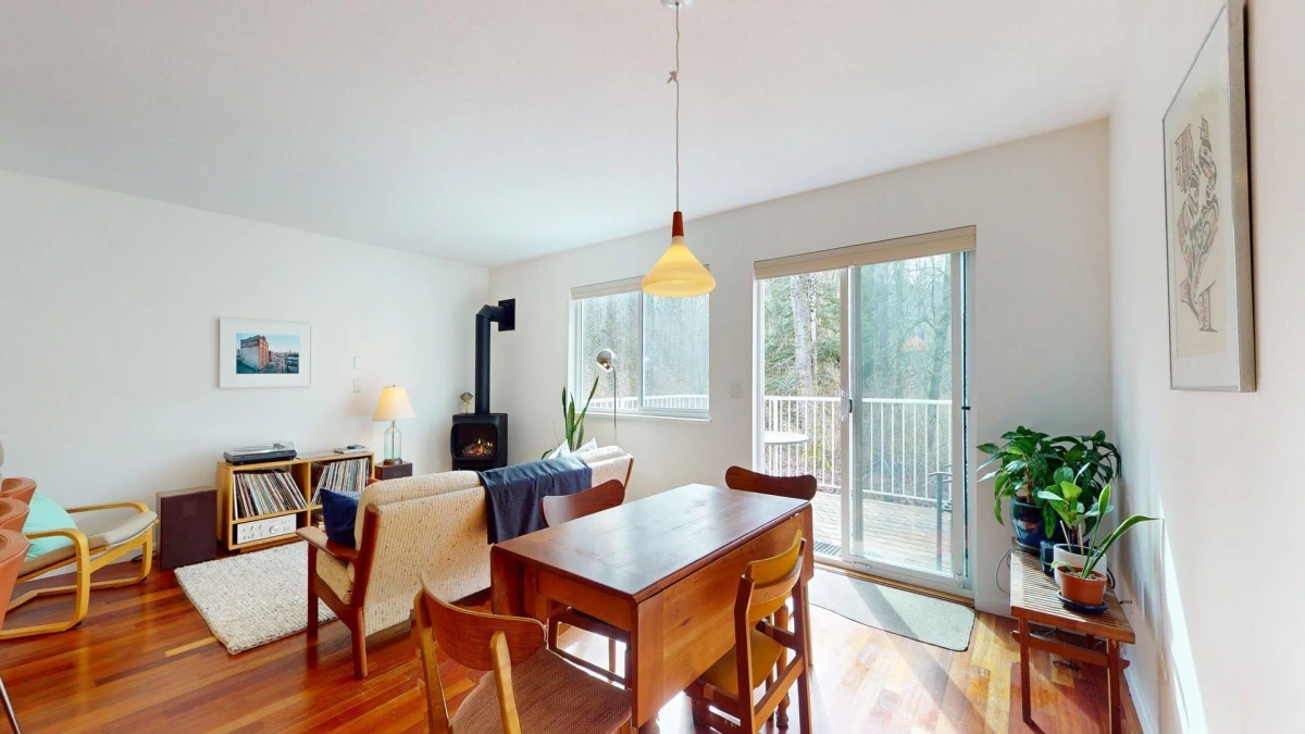 Family Room Photo of 32 39920 Government Road, Squamish, BC