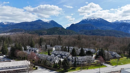 Front Yard Photo of 32 39920 Government Road, Squamish, BC