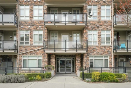 203 20861 83 Avenue, Langley, BC, Langley — Apartment/Condo for sale