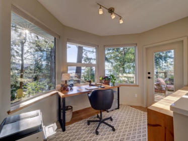 Laundry Room Photo of 9291 Truman Road, Halfmoon Bay, BC