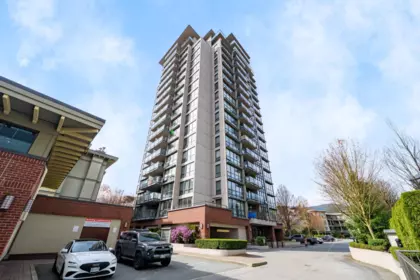 702 2959 Glen Drive, Coquitlam, BC, Coquitlam — Apartment/Condo for sale