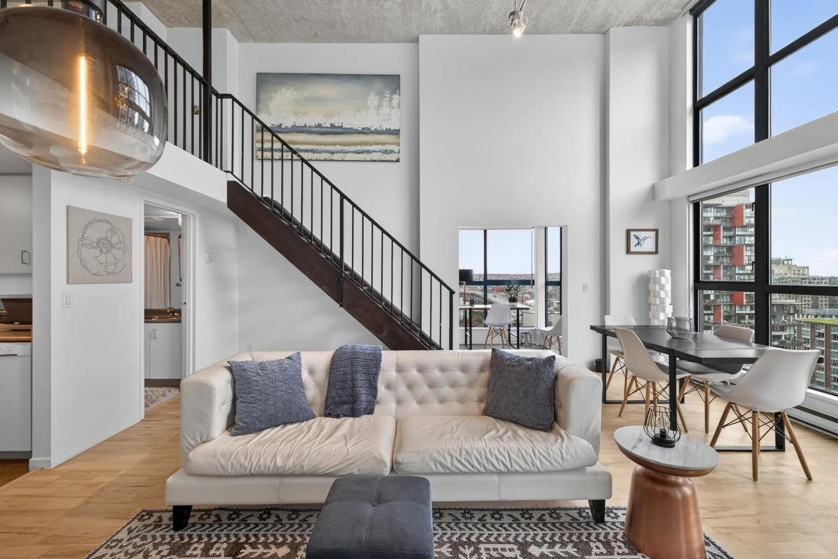 Family Room Photo of 1102 1238 Seymour Street, Vancouver, BC