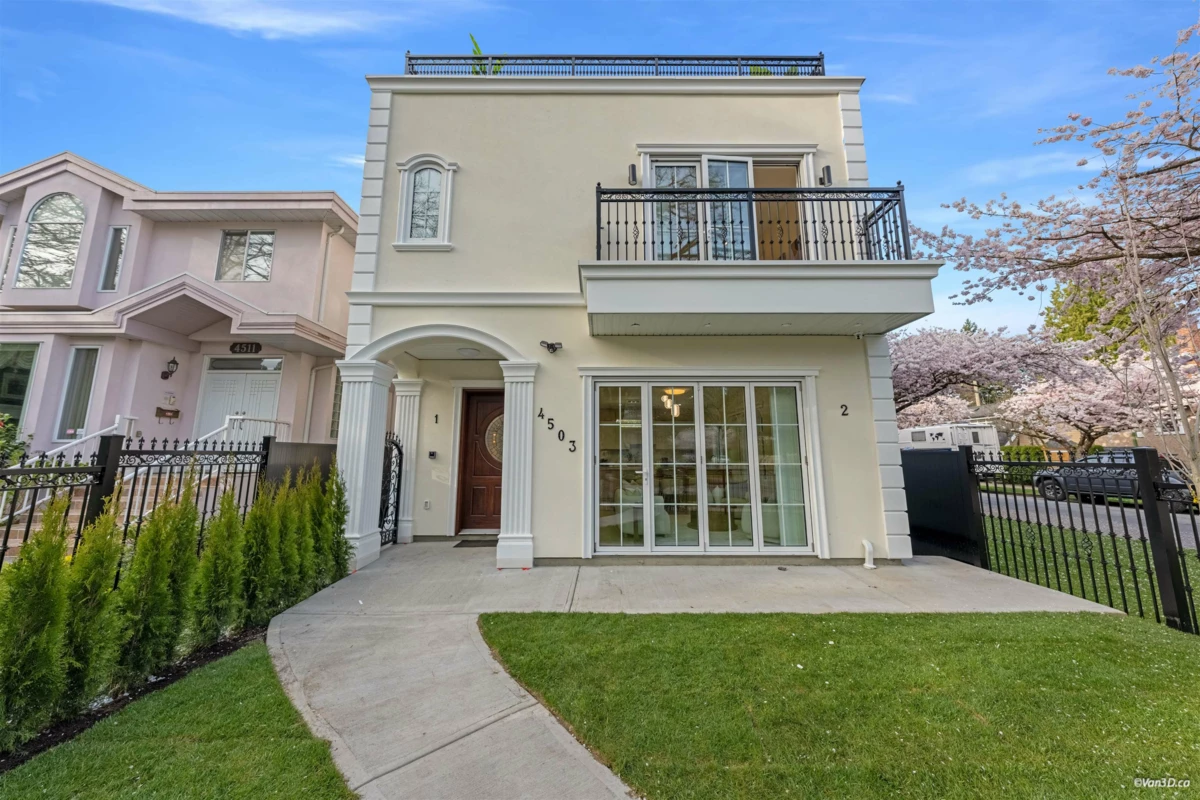 Exterior Rear Photo of 1 4503 W 15th Avenue, Vancouver, BC