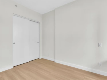 1011 6951 Elmbridge Way, Richmond, BC, Richmond — Apartment/Condo for sale