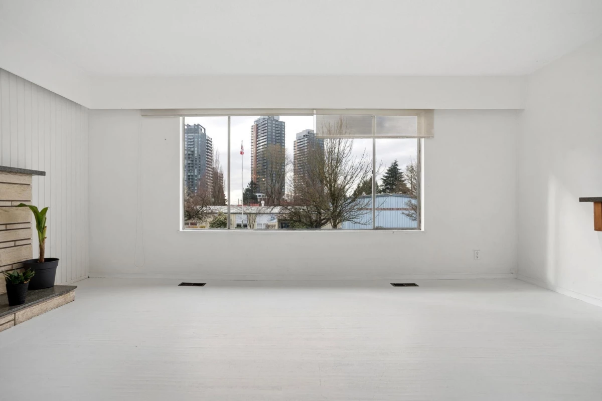 Living Room Photo of 585 W 65th Avenue, Vancouver, BC
