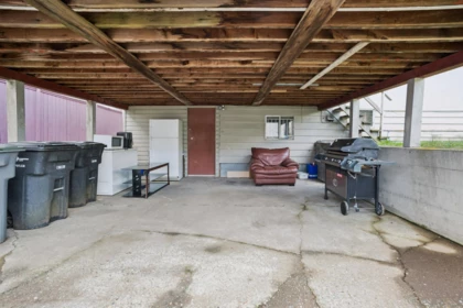 Basement Recreation Room Photo of 585 W 65th Avenue, Vancouver, BC