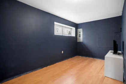 Bedroom 4 Photo of 585 W 65th Avenue, Vancouver, BC