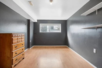 Powder Room Photo of 585 W 65th Avenue, Vancouver, BC