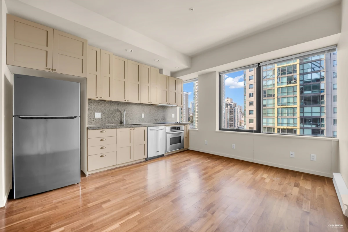 Family Room Photo of 1113 1333 W Georgia Street, Vancouver, BC