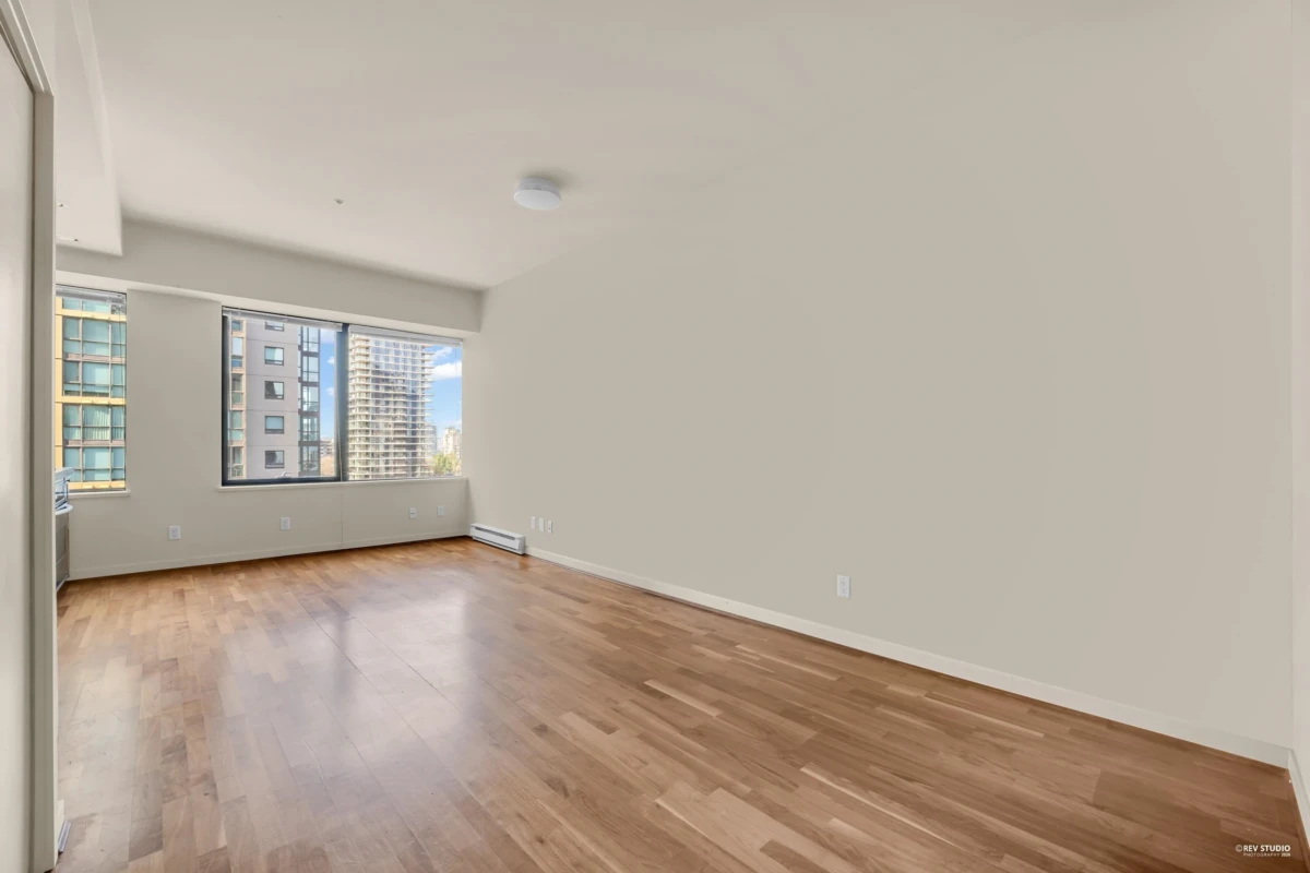 Living Room Photo of 1113 1333 W Georgia Street, Vancouver, BC