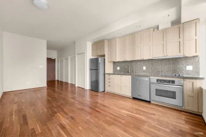 Kitchen Island Photo of 1113 1333 W Georgia Street, Vancouver, BC