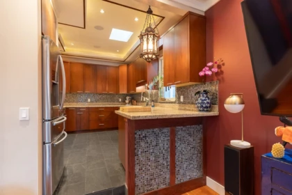 Breakfast Nook Photo of 557 Prior Street, Vancouver, BC