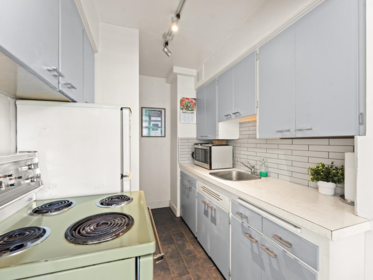 Primary Bathroom Photo of 304 1975 Pendrell Street, Vancouver, BC