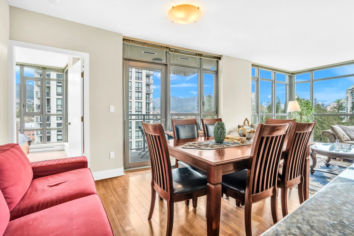 Dining Area Photo of 1003 3008 Glen Drive, Coquitlam, BC