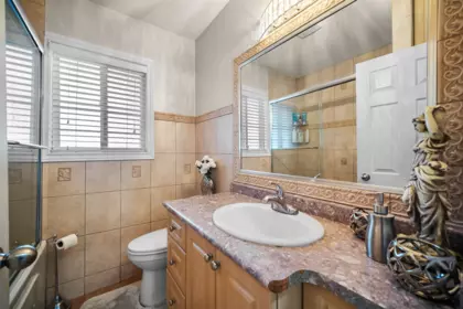 Powder Room Photo of 228 Pembina Street, New Westminster, BC