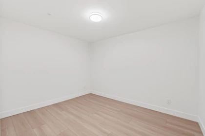 Basement Recreation Room Photo of 20997 83 Avenue, Langley, BC