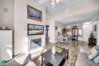 Breakfast Nook Photo of 409 3098 Guildford Way, Coquitlam, BC