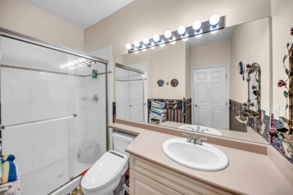 Entry Foyer Photo of 409 3098 Guildford Way, Coquitlam, BC