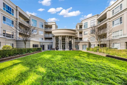 409 3098 Guildford Way, Coquitlam, BC, Coquitlam — Apartment/Condo for sale