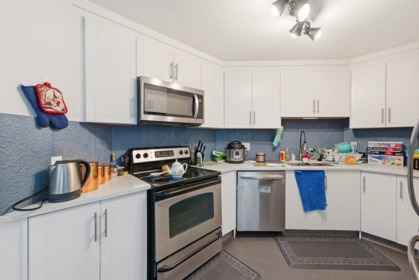 Primary Bedroom Photo of 108 1150 Quayside Drive, New Westminster, BC