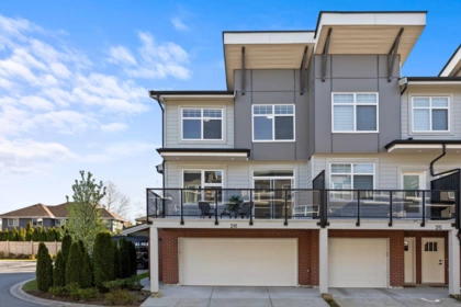 Front Yard Photo of 26 22334 48 Avenue, Langley, BC
