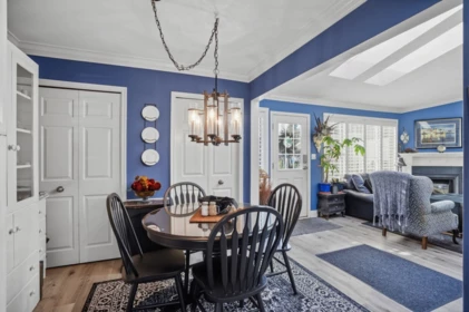 Breakfast Nook Photo of 7217 Mary Avenue, Burnaby, BC