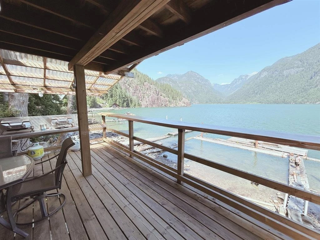 Family Room Photo of 4 Debeck Creek, Pitt Meadows, BC