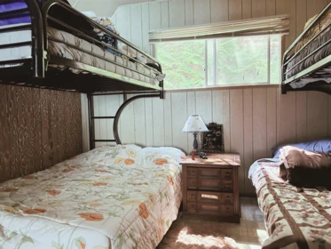 Primary Bedroom Photo of 4 Debeck Creek, Pitt Meadows, BC