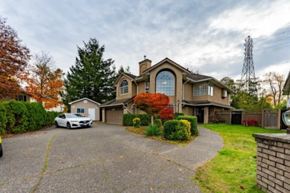 Backyard Photo of 102 Viscount Place, New Westminster, BC
