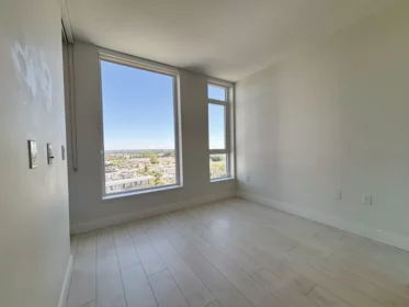 1001 3438 Sawmill Crescent, Vancouver, BC, Vancouver — Apartment/Condo for sale