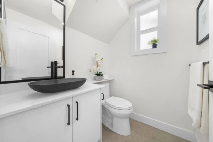 Hallway Photo of 279 E 48th Avenue, Vancouver, BC