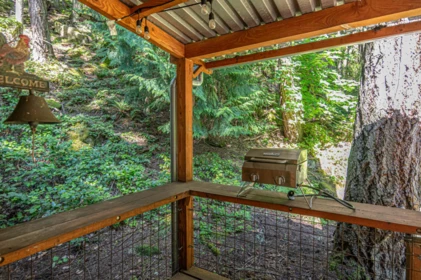 Basement Recreation Room Photo of 15140 Porlier Pass Road, Galiano Island, BC