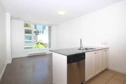 703 480 Robson Street, Vancouver, BC, Vancouver — Apartment/Condo for sale
