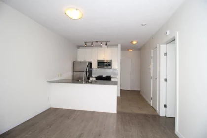 Kitchen Photo of 703 480 Robson Street, Vancouver, BC