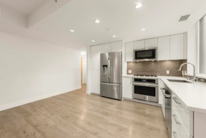 Kitchen Photo of 304 3498 Marine Way, Vancouver, BC