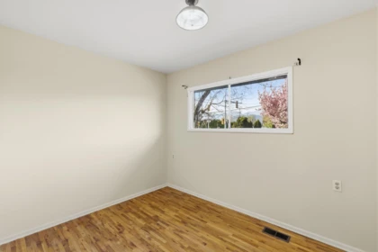 Laundry Room Photo of 44366 Keith Wilson Road, Chilliwack, BC