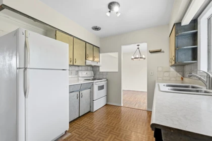 Primary Bathroom Photo of 44366 Keith Wilson Road, Chilliwack, BC