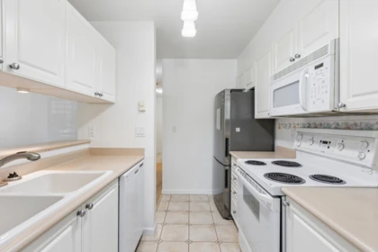 206 2490 W 2nd Avenue, Vancouver, BC, Vancouver — Apartment/Condo for sale