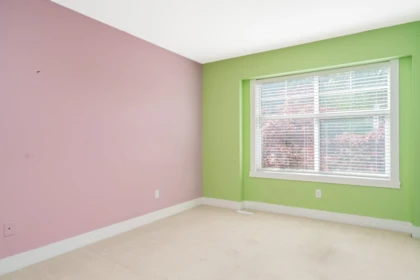 Guest Bathroom Photo of 22843 136a Avenue, Maple Ridge, BC