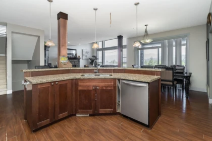 Kitchen Island Photo of 22843 136a Avenue, Maple Ridge, BC