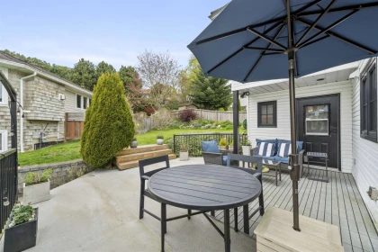 Front Yard Photo of 16071 8 Avenue, Surrey, BC