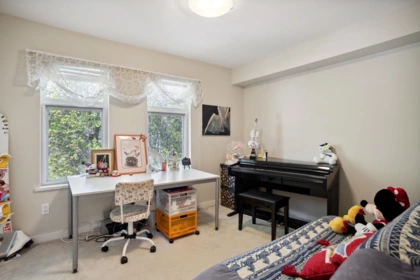 Hallway Photo of 7411 Columbia Street, Vancouver, BC