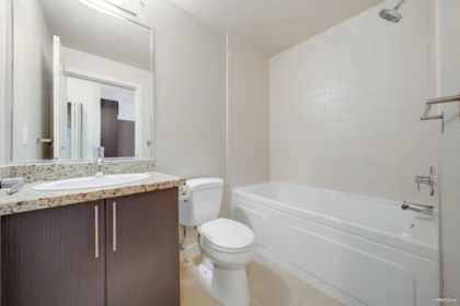 Entry Foyer Photo of 329 2239 Kingsway, Vancouver, BC